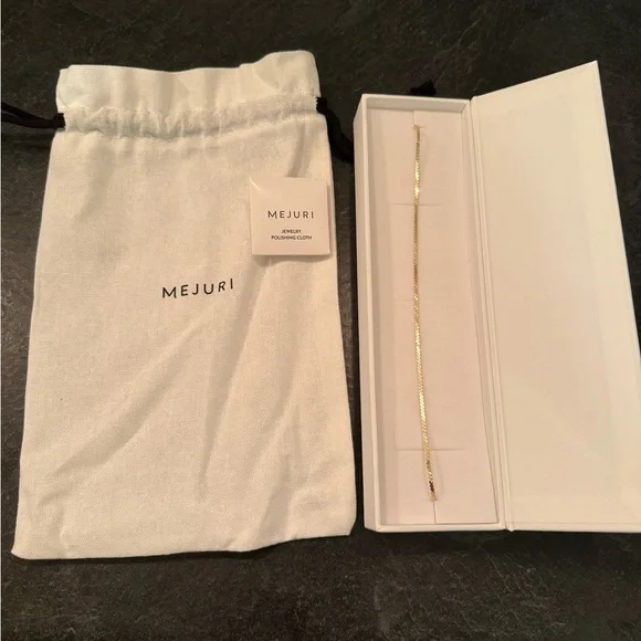 Mejuri 14K Solid Gold Serpentine Necklace 16 inches - Picture 7 of 8